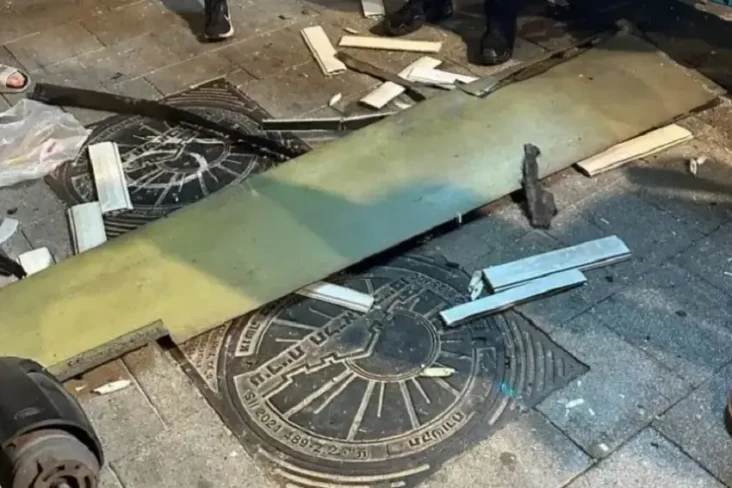Drone Kamikaze Meledak...