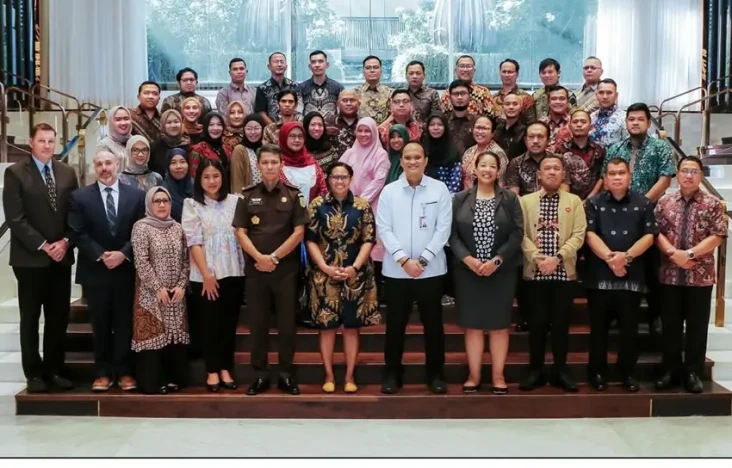 FBI Bersama KPK-Kejagung...
