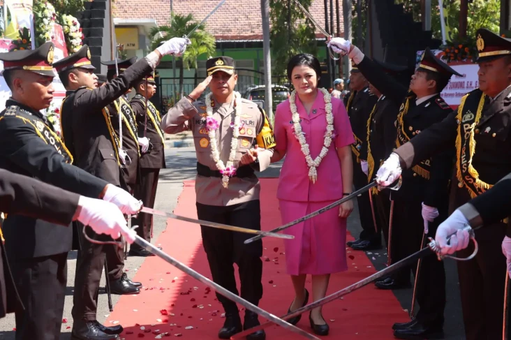 AKPB Hendro Sukmono,...