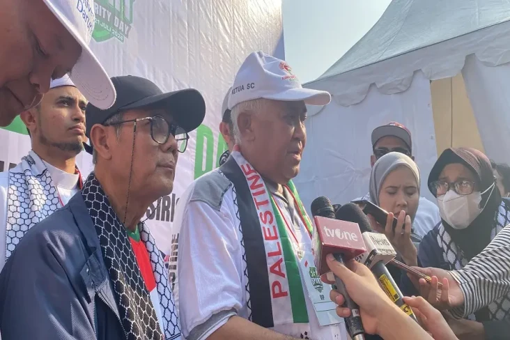 Din Syamsuddin Dorong...