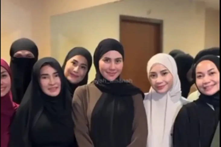 Heboh Wanda Hara Datang...