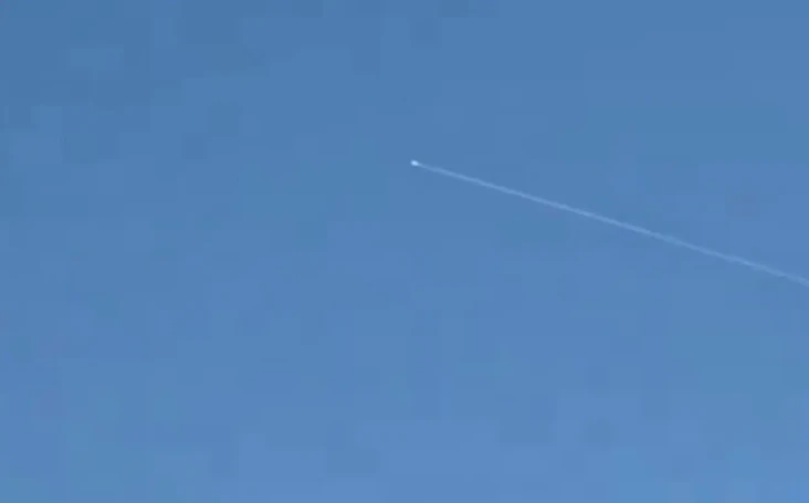 Houthi Luncurkan Drone...