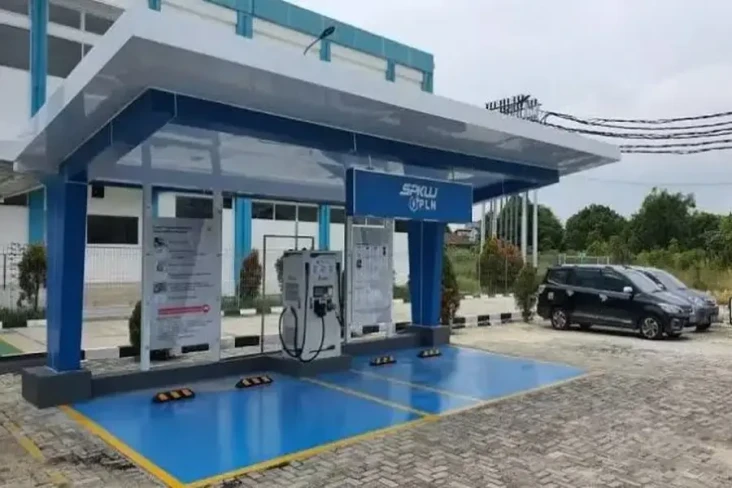 Bangun SPKLU Mobil Listrik,...