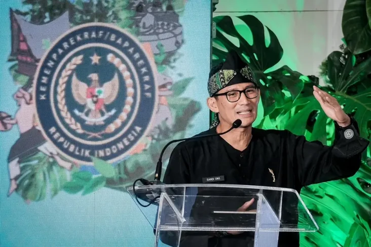 Sandiaga Apresiasi Konser...