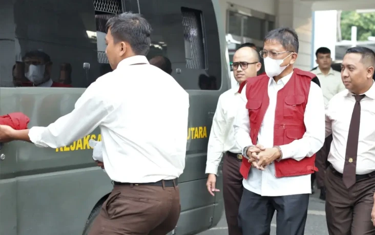 3 Tersangka Korupsi...