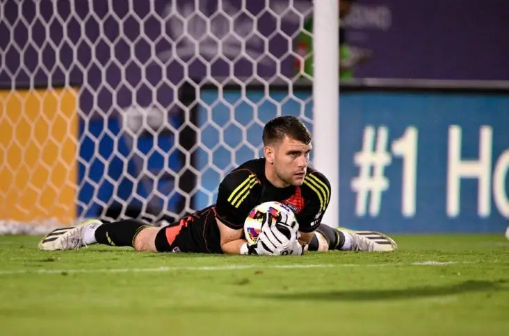 Kiper Indonesia Maarten...