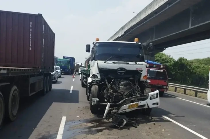 Kecelakaan Beruntun...