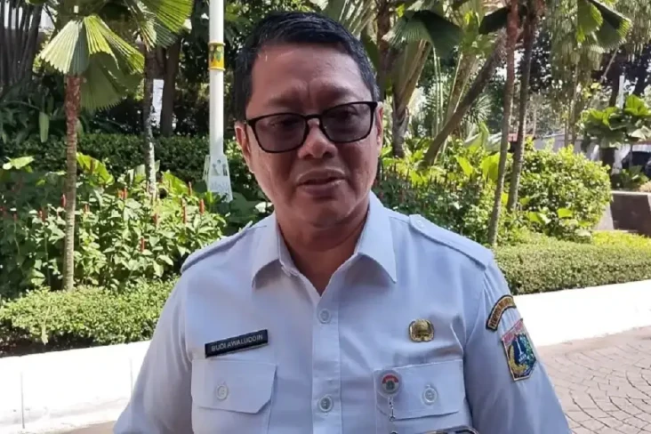Disdik DKI Bakal Tertibkan...