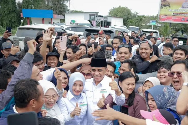 Bupati Poso: Anwar Hafid...