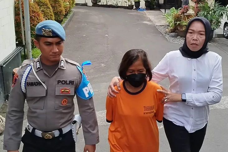 8 Fakta Pengamen Wanita...