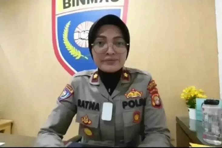Profil Kompol Ratna...