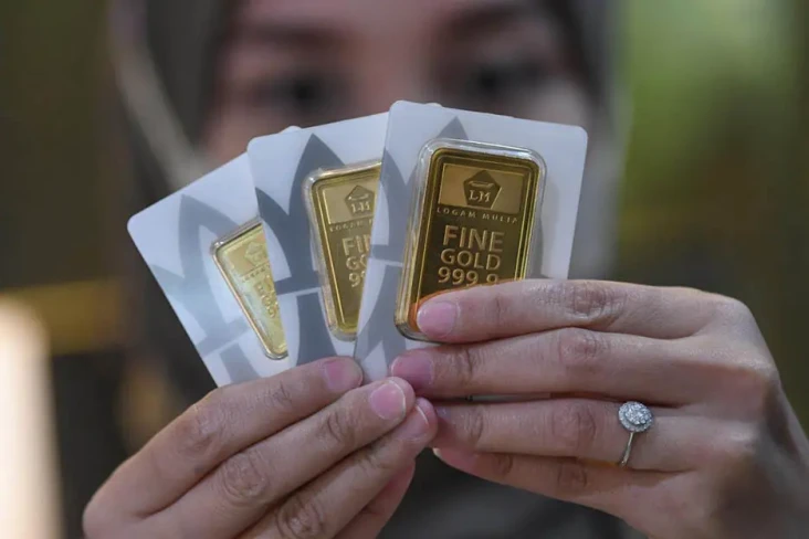 Harga Emas Antam Hari...