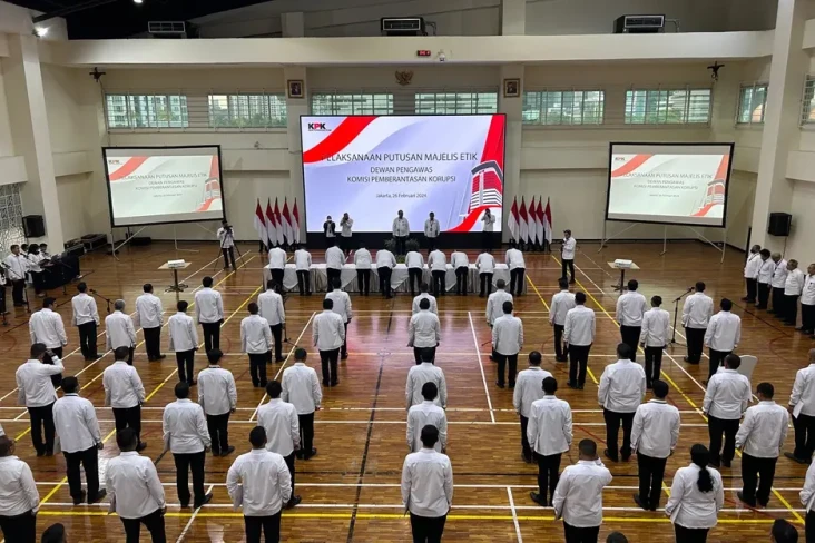 KPK Limpahkan Berkas...