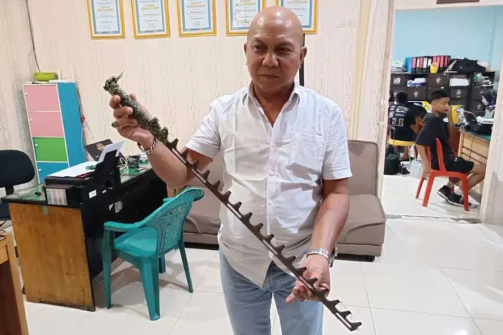 Bacok 2 Pelajar, 6 Anggota...