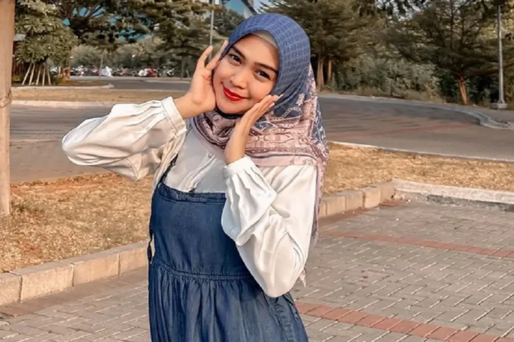 Penyebab Ria Ricis Operasi...