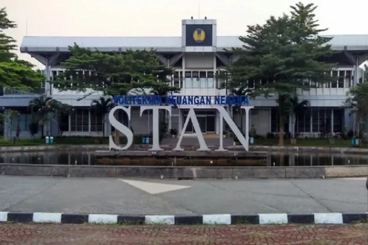 Jadi Sekolah Kedinasan...