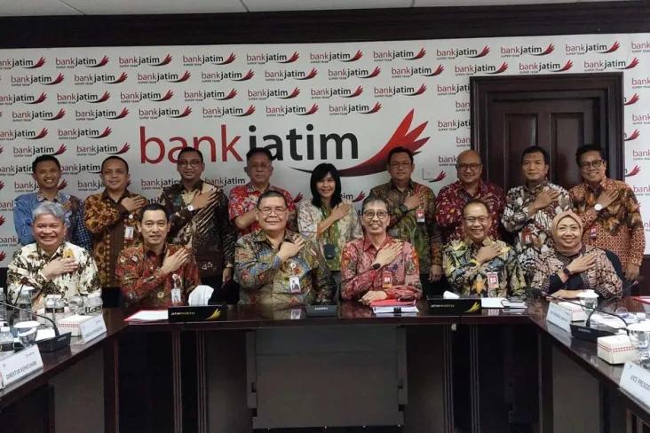 Saling Sinergi, Bank...