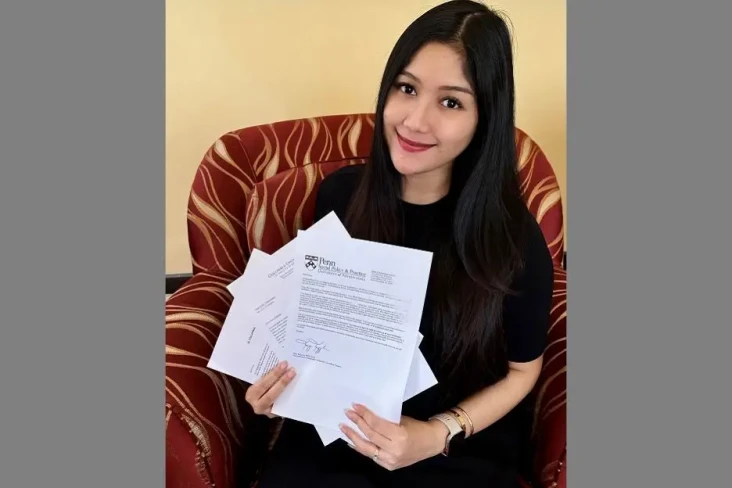 Raih Beasiswa S2, Erina...