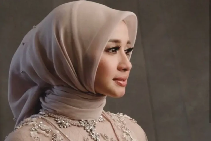Profil Laudya Cynthia...