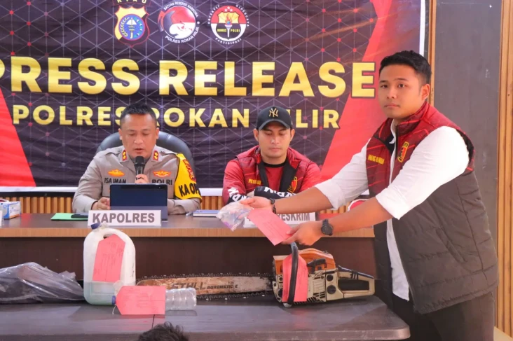 37 Hektare Lahan Terbakar...
