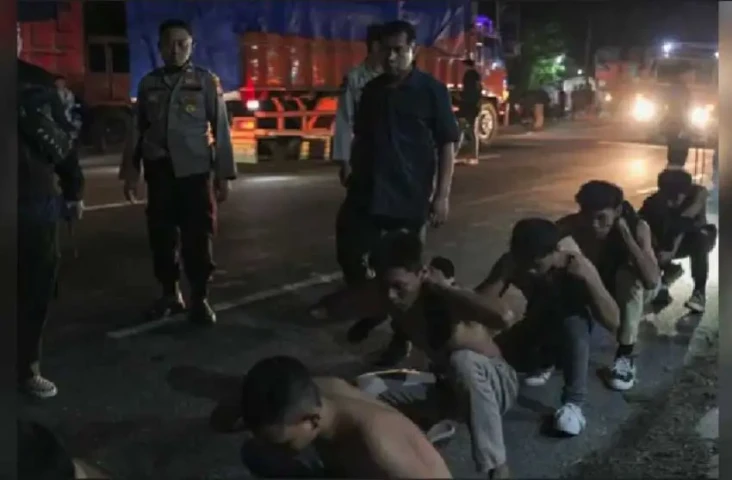 Polisi Ditabrak saat...