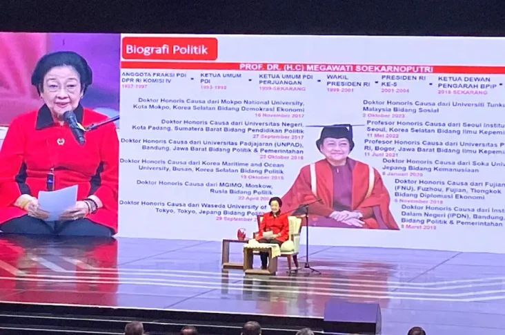 Megawati Minta Sekjen...