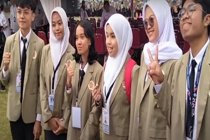 Mengapa Putri Ariani...