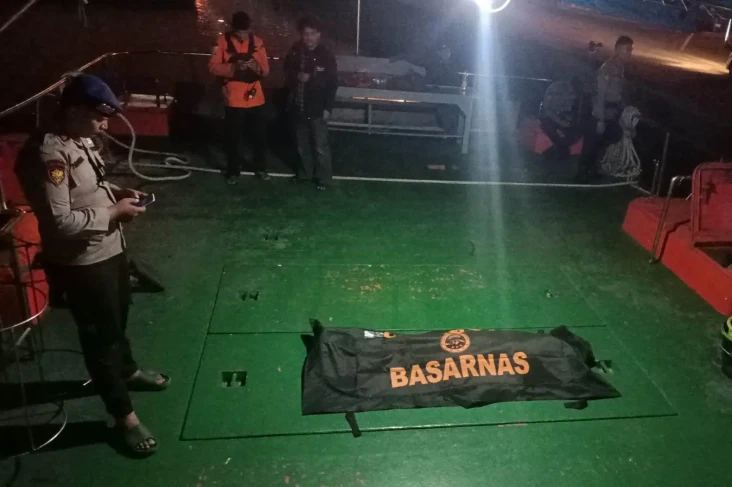 Kapal Pengangkut TKI...
