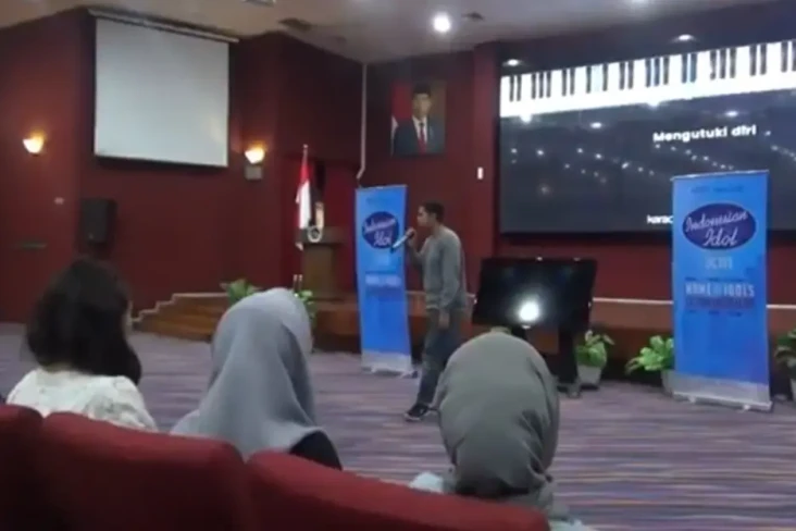 Audisi Indonesian Idol...
