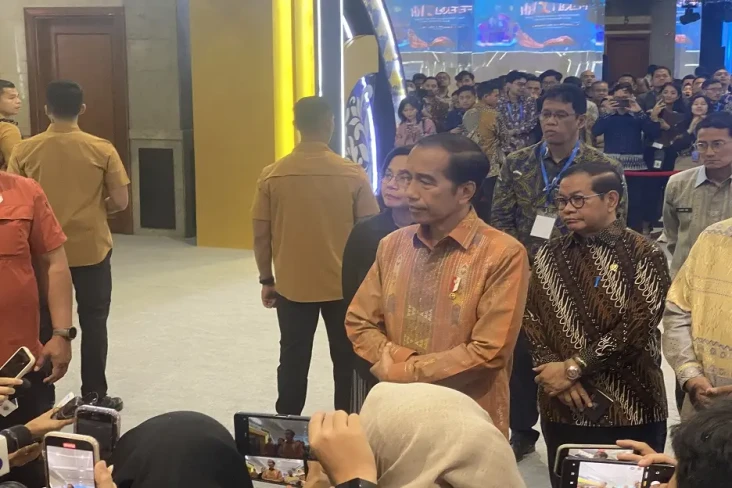 Ditanya Reshuffle Kabinet,...