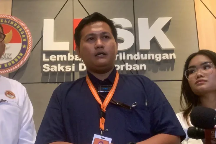 Keluarga Korban dan...