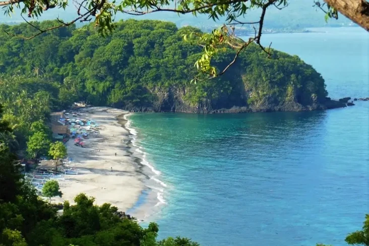 6 Pantai Tersembunyi...