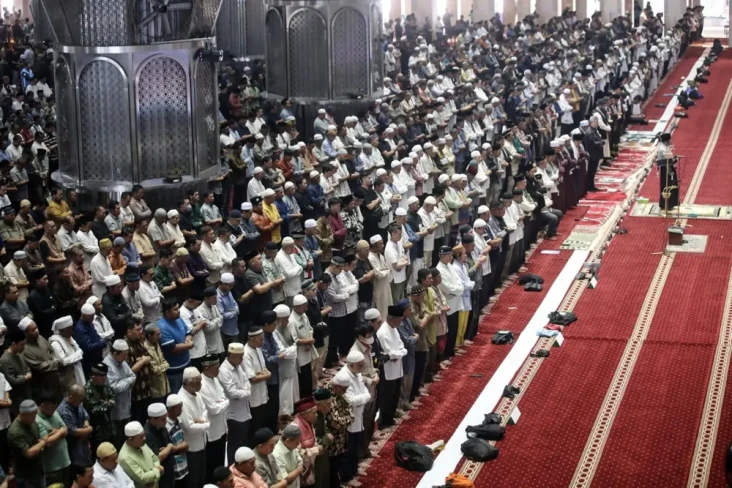 Salat Ghaib untuk Pemimpin...