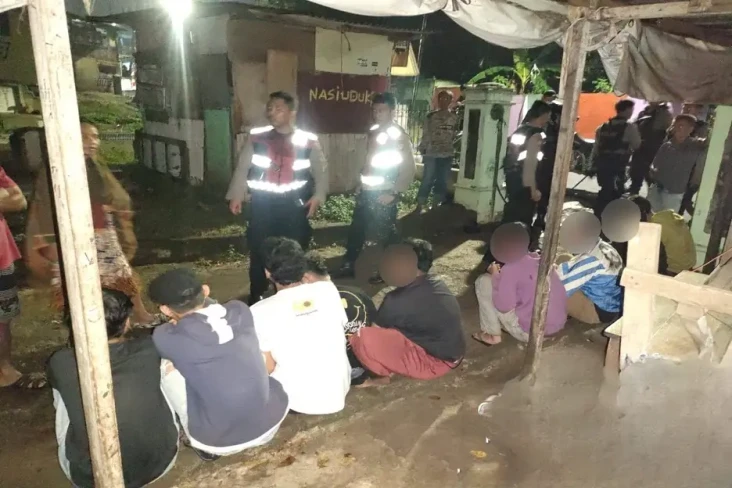 Belasan Remaja Ditangkap...