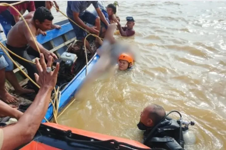 Tragis! 2 Remaja Tenggelam...