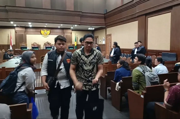 Mantan Pejabat Bakti...