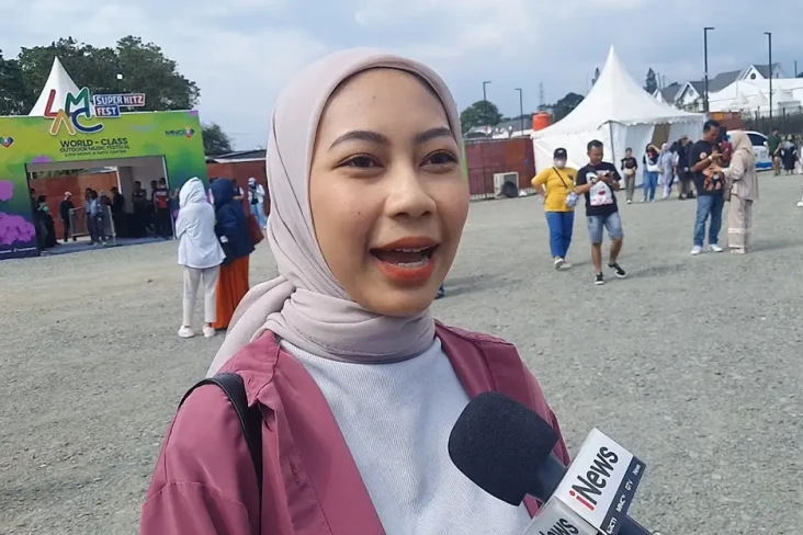 Penonton Senang Saksikan...