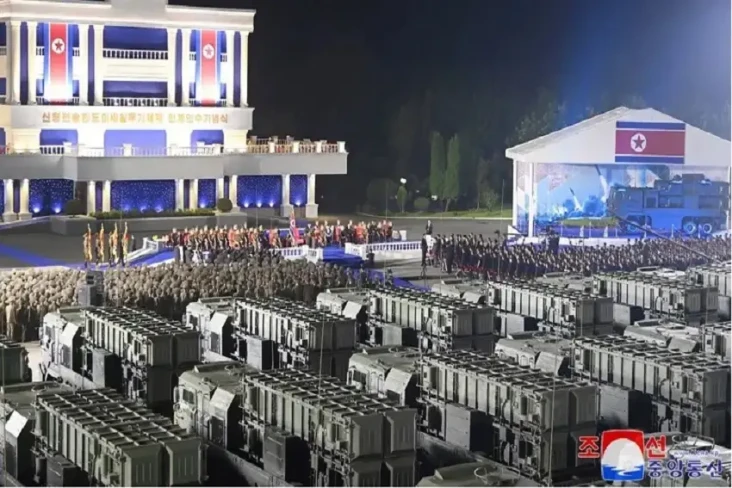 Kim Jong-un Pamer Sistem...