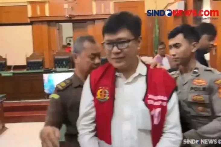 Kejari Surabaya Ajukan...