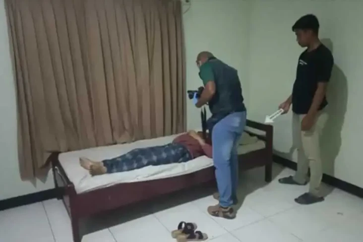 Janda Muda Tewas di...