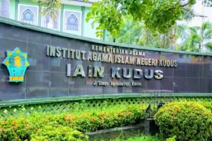 11 Perguruan Tinggi...