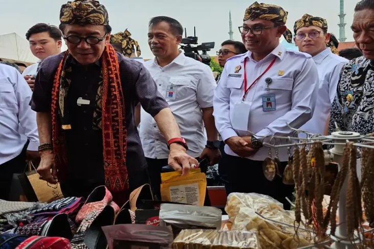 Resmikan 51 Desa Sadar...