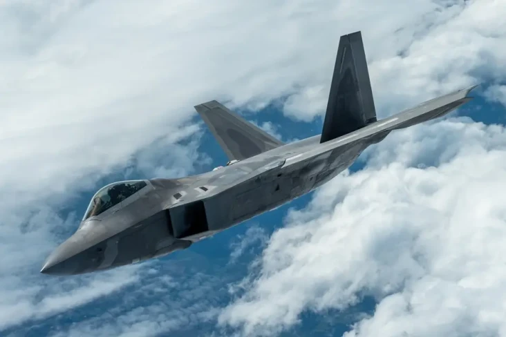 Kecanggihan Raptor F-22,...