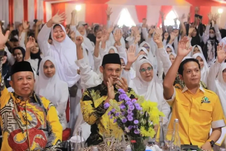 Gelar Rapat Akbar, Cabup...