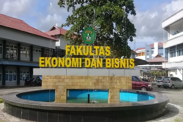 12 Kampus Terbaik Jurusan...