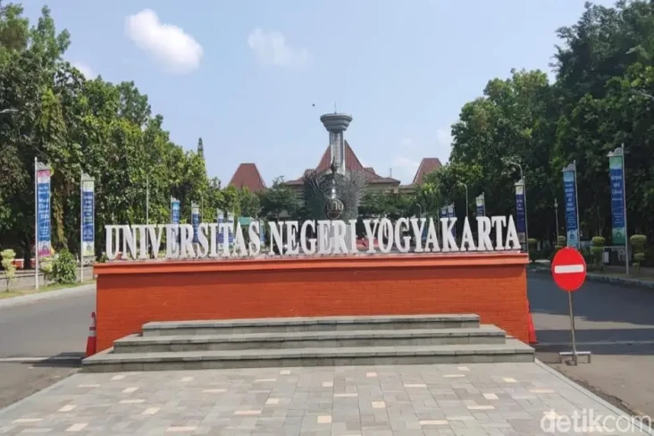 Karier Akademisi Menanti,...