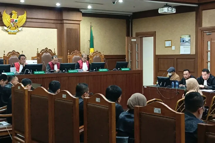 Wakil Direktur RSUD...
