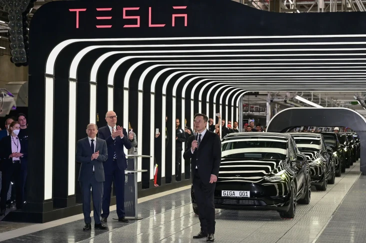 Tesla Umumkan Batal...