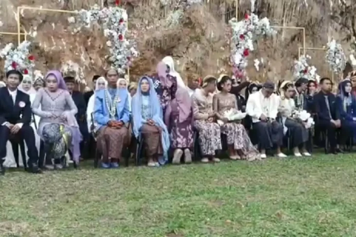 Unik Banget! 25 Pasangan...
