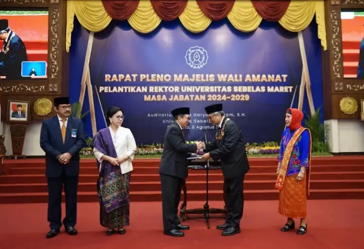 Prof Hartono Resmi Jadi...